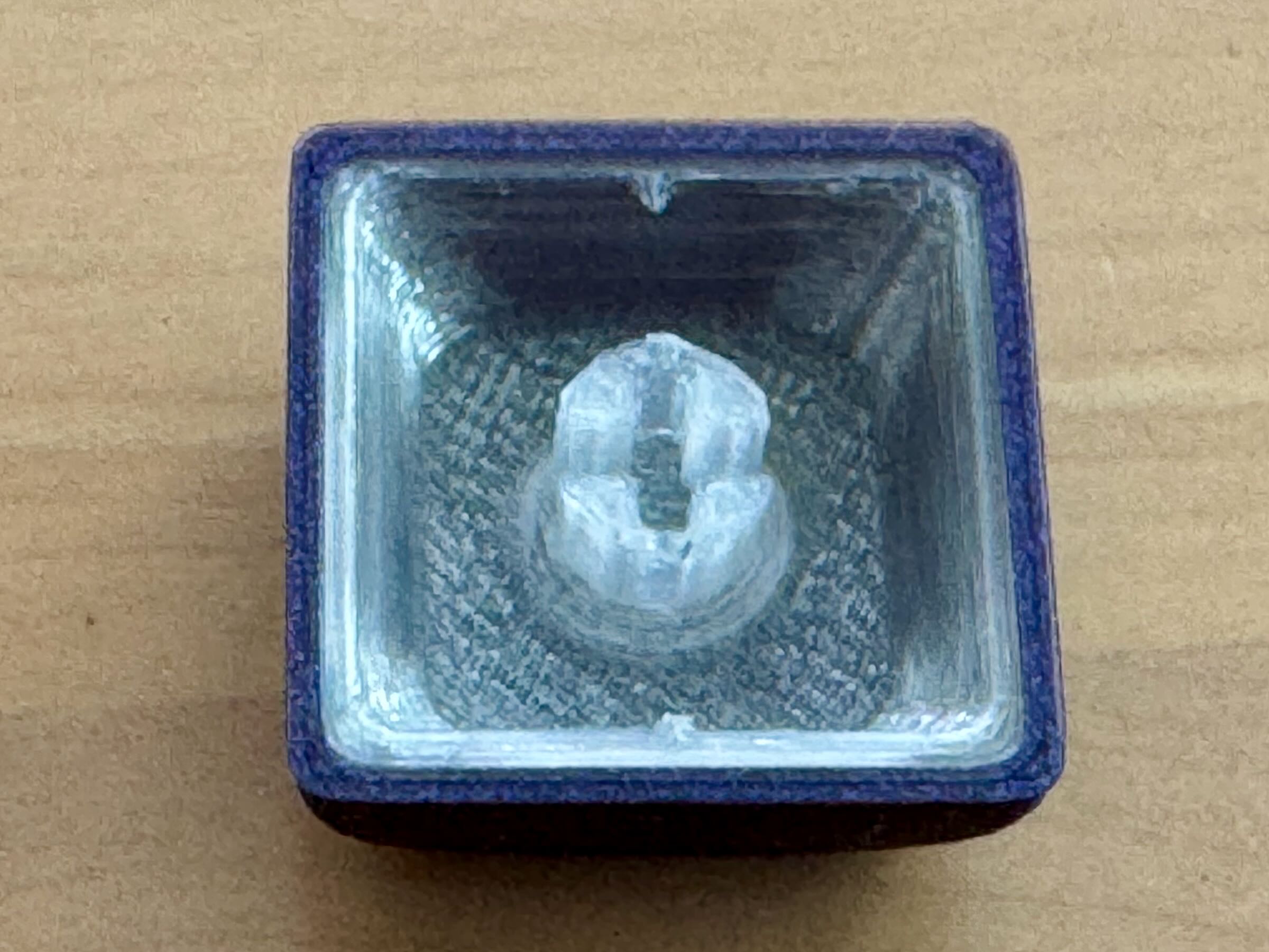 Shine-through underside